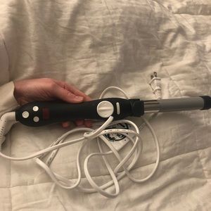 Beachwaver curling wand